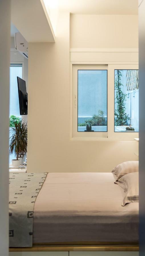 Central Cozy Studio With A Secret Garden أثينا المظهر الخارجي الصورة